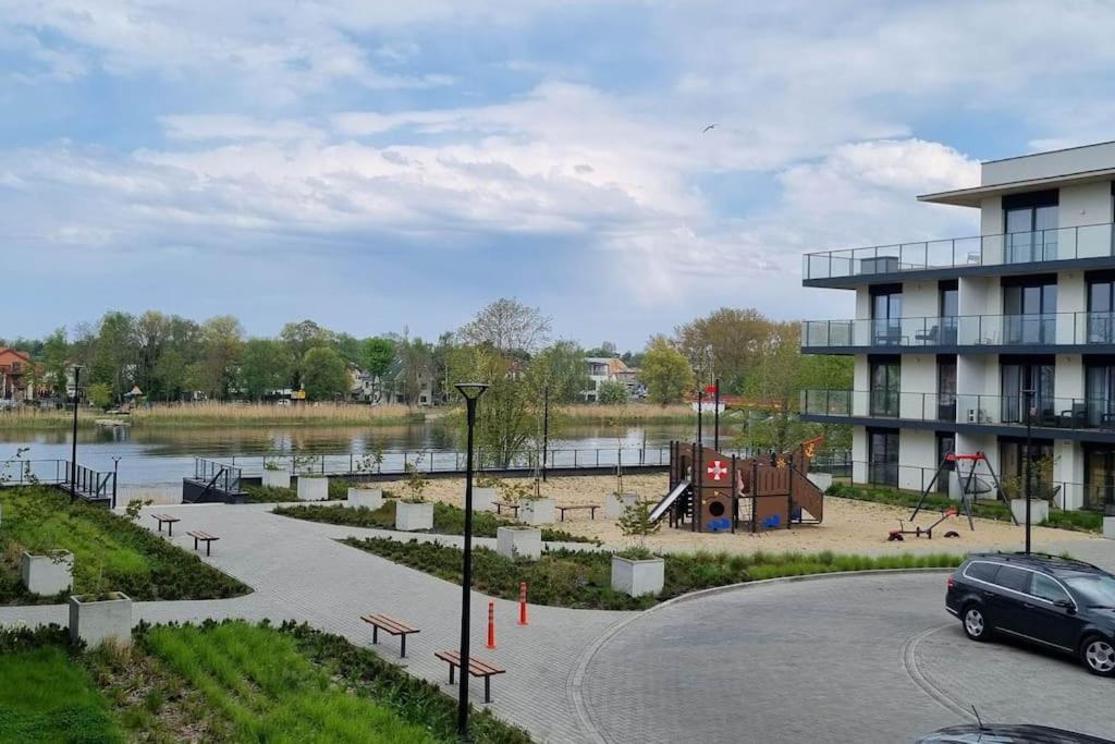 Wspanialy Apartament & Spa Nad Morzem Dziwnow Bagian luar foto